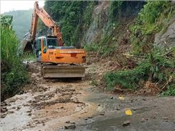  Huy động mọi nguồn lực, khẩn trương khắc phục hậu quả bão số 3